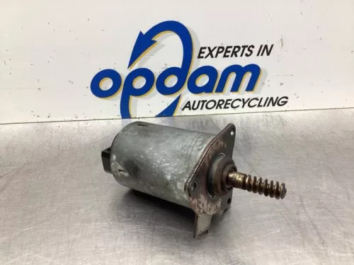 Nokkenas Verstelling-7922228