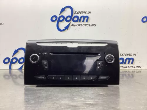 Radio CD Speler-8115130