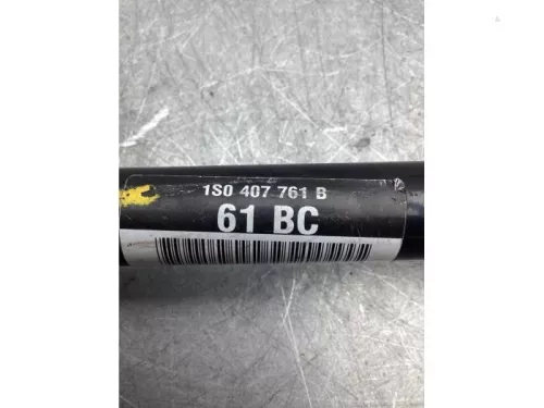 Aandrijfas links-voor Seat 1s0407761b nze