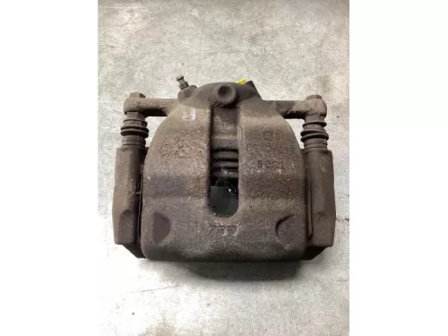 Remklauw (Tang) rechts-voor-8234054