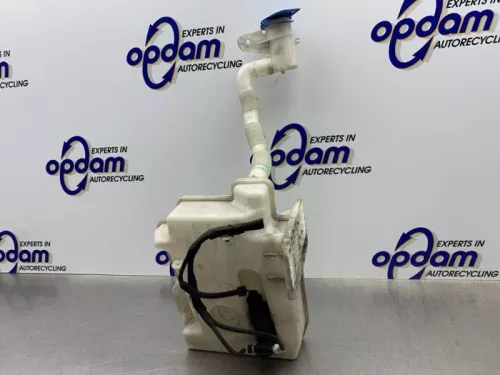 Ruitensproeiertank voor-8224130