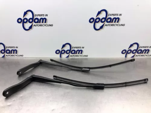 Ruitenwisserarm voor-8163393