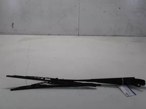 Ruitenwisserarm voor-7879209