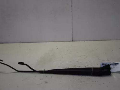 Ruitenwisserarm voor-7881682