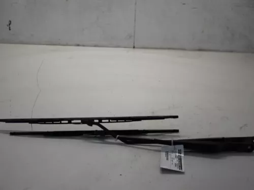 Ruitenwisserarm voor-7879412