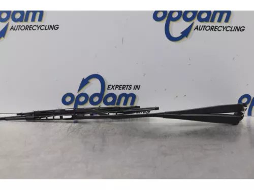 Ruitenwisserarm voor-7893379