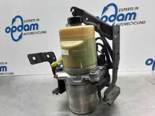 Stuurbekrachtiging Pomp-7876942