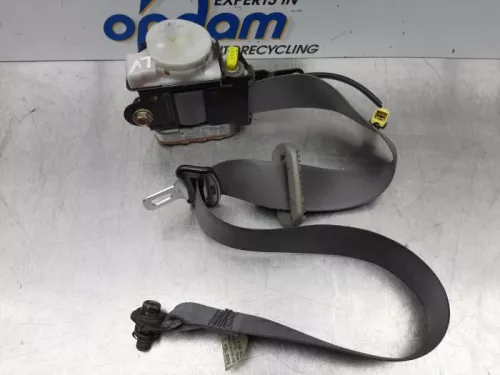 Veiligheidsgordel links-voor-7876825