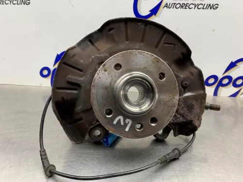 Fusee links-voor-8333454