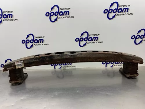 Bumperframe voor-8339551