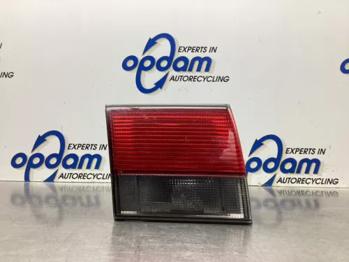 Achterlicht links-8113225