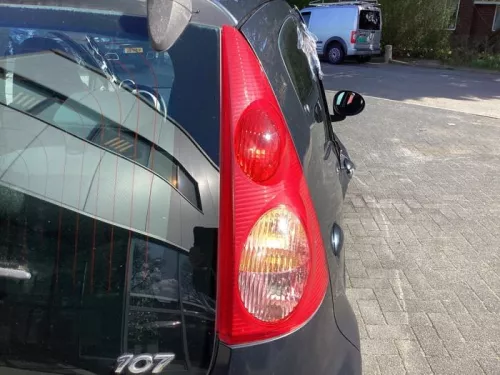 Achterlicht rechts-8035922