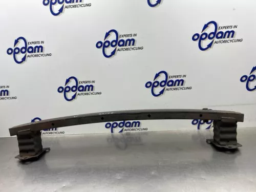 Bumperframe voor-8367128