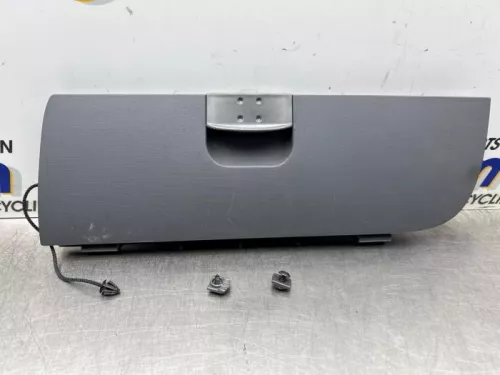 Dashboardkastje-8431206