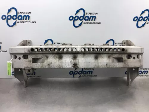 Bumperframe voor-7576967
