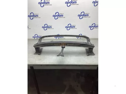 Bumperframe voor-8247420