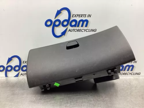 Dashboardkastje-7614235