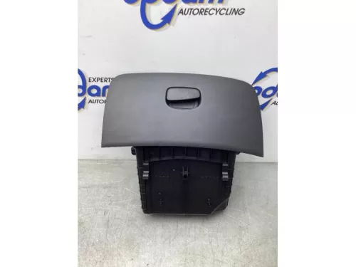 Dashboardkastje-8041874