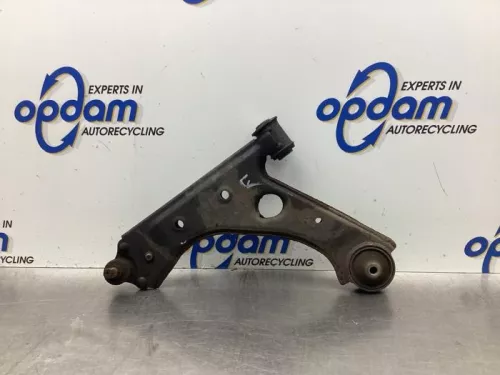 Draagarm onder links-voor-8100000