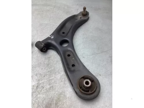 Draagarm onder rechts-voor-8052644