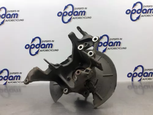 Fusee rechts-achter-8239615