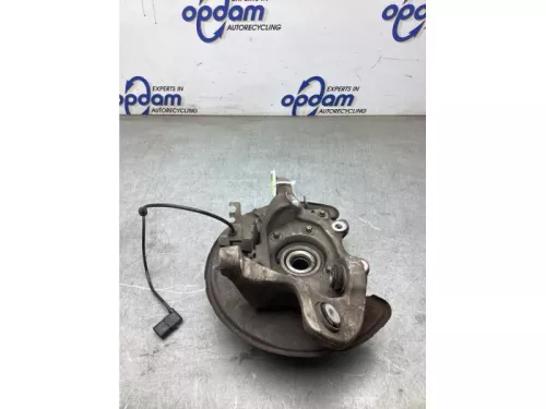 Fusee rechts-achter-8296650