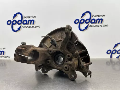 Fusee rechts-voor-8236942