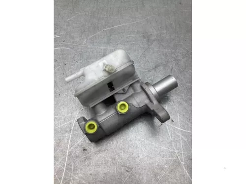 Hoofdremcilinder-8132281