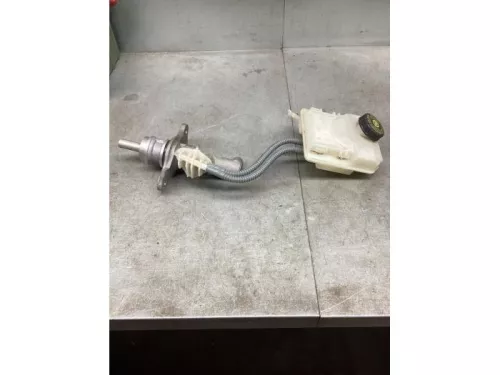 Hoofdremcilinder-7981015