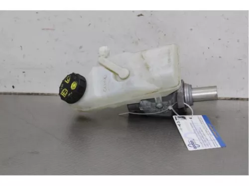 Hoofdremcilinder-7857240