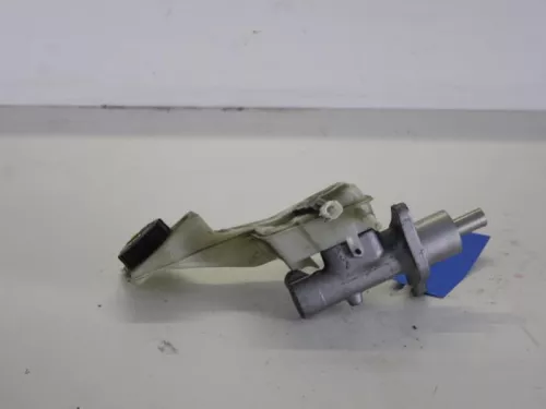 Hoofdremcilinder-7885920