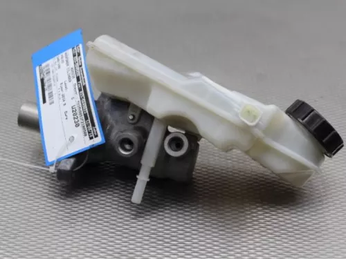 Hoofdremcilinder-7882834